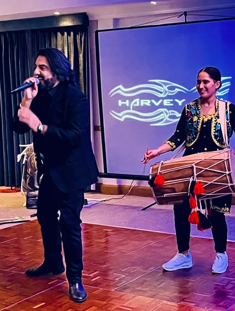 Harvey Sahota with Band